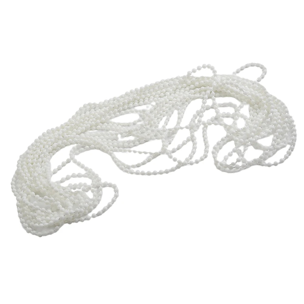 chaîne blanches modernes 10m clips blancs opaques rechargeable