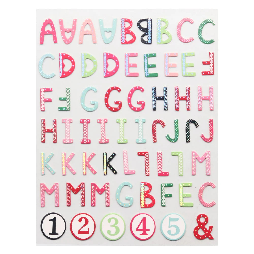 lettres capitales alphabet bois rose vert bleu noir blanc points coeurs rayures scrapbooking journalisation