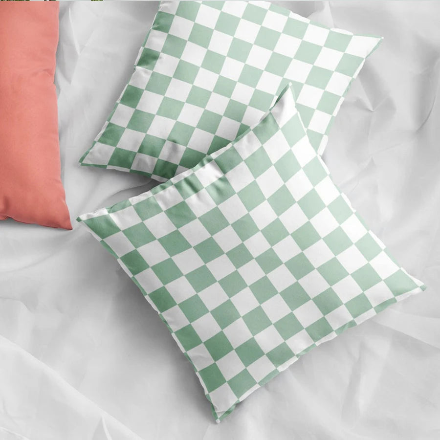 housse coussin velours carreaux vert clair blanc moderne nordique décoration intérieure lit canapé salon