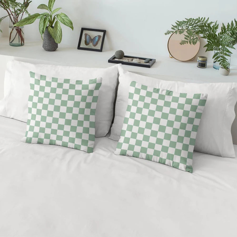 housse coussin velours carreaux vert clair blanc moderne nordique décoration intérieure lit canapé salon