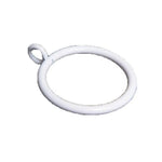Anneau blanc avec attache, idéal pour diverses utilisations domestiques ou industrielles, offrant robustesse et polyvalence, parfait pour organiser ou sécuriser vos objets du quotidien.