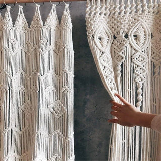 rideau decoratif macramé tressage geometrique franges bohème blanc cassé