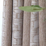 Rideaux beige texturés avec motif géométrique, idéaux pour ajouter une touche d'élégance moderne à votre intérieur. Parfaits pour le salon ou la chambre, ces rideaux offrent une ambiance chaleureuse et esthétique.