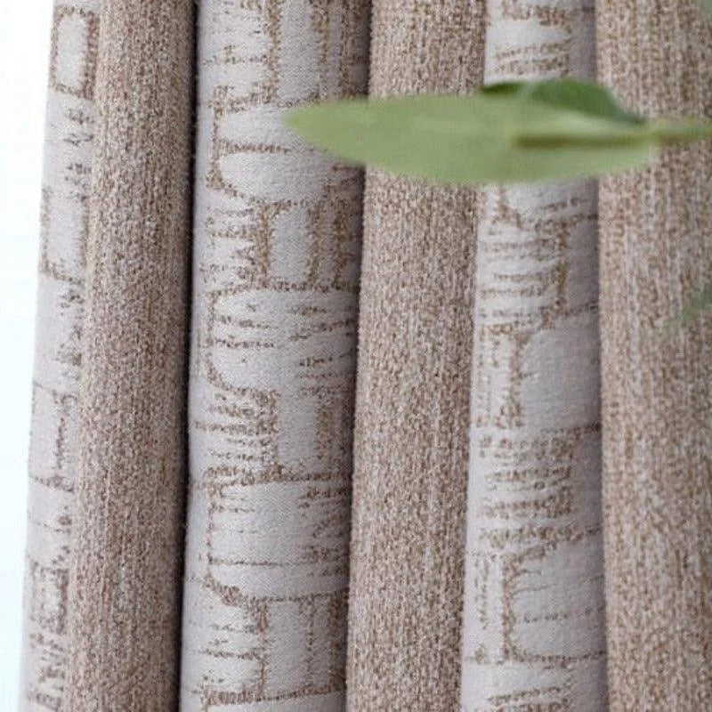 Rideaux beige texturés avec motif géométrique, idéaux pour ajouter une touche d'élégance moderne à votre intérieur. Parfaits pour le salon ou la chambre, ces rideaux offrent une ambiance chaleureuse et esthétique.