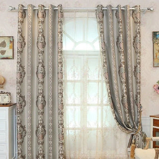 rideau floral motif baroque beige ornements classiques métalliques tringle pompons semi opaques