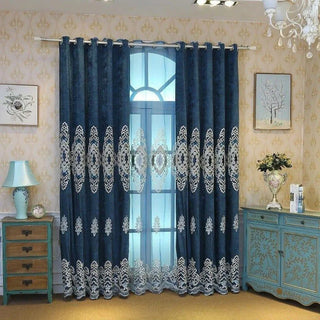 rideau bleu foncé brodé motifs floraux texture veloutée opaques métalliques classique