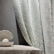 rideau élégant motif floral tissu jacquard semi transparent gris blanc cassé élégance raffinement métalliquesDecorationIntérieure