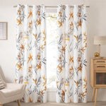 Rideaux élégants à motif floral orange et gris pour salon moderne, parfaits pour ajouter une touche de style et de chaleur à votre intérieur. Adaptés pour égayer et illuminer tout espace de vie avec leur design contemporain et coloré. Idéal pour la décoration de fenêtres tout en offrant un charme raffiné à votre pièce.