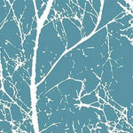 Image d'un motif élégant aux lignes organiques blanches sur un fond bleu, évoquant un design moderne et élégant. Parfait pour une décoration intérieure contemporaine, cette esthétique ajoute une touche de sophistication et de nature à votre espace de vie.