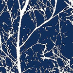 Image d'un motif abstrait bleu et blanc évoquant des branches délicates, idéal pour les amateurs de décoration moderne et artistique. Parfait pour ajouter une touche d'élégance contemporaine à n'importe quel espace intérieur.