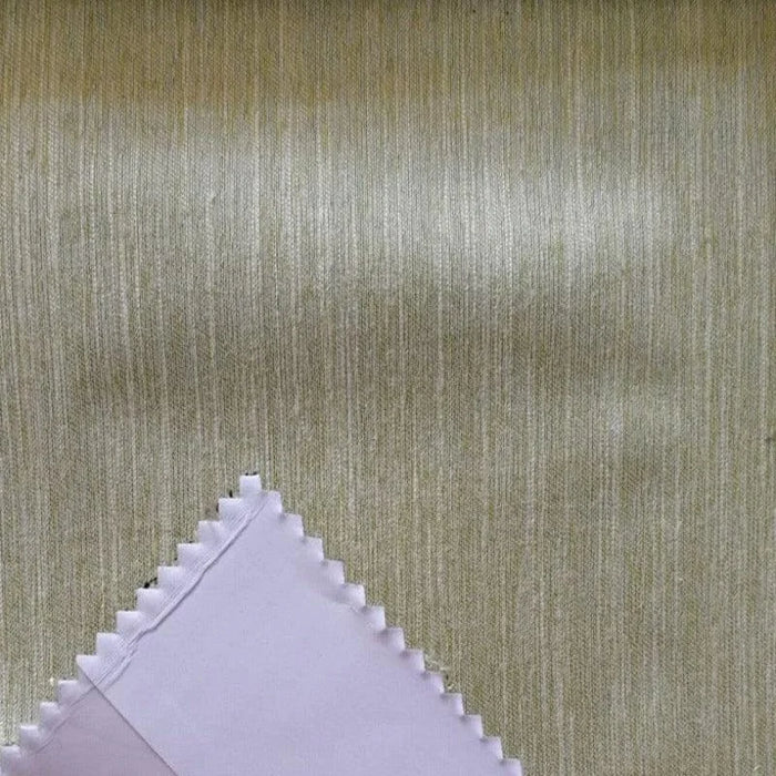 Tissu élégant beige avec motif discret, parfait pour la décoration intérieure. Idéal pour la confection de rideaux, revêtements ou projets créatifs. Texture et couleur raffinées pour un intérieur moderne.