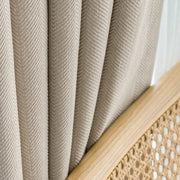rideau chambre beige blanc moderne opalescent plis diagonaux semi transparent verticaux