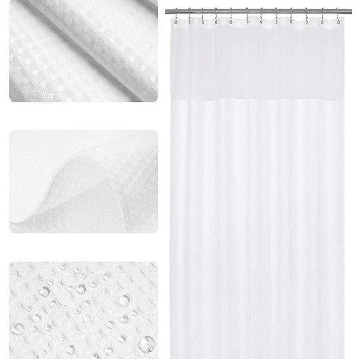 Rideau de douche blanc imperméable avec détails en relief. Présentation de la texture et des propriétés anti-éclaboussures, idéal pour embellir votre salle de bain. Résistant à l'humidité, facile d'entretien, parfait pour un usage quotidien. Installation aisée grâce à ses anneaux intégrés.