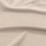 Image d'un tissu beige doux et élégant, idéal pour la confection de vêtements modernes et confortables. Ce textile présente une texture lisse, parfaite pour créer des tenues raffinées et sophistiquées. Parfait pour les projets de couture à domicile ou professionnels.
