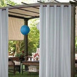 Rideaux d'extérieur pour pergola, parfaits pour créer un espace ombragé et intime dans votre jardin. Design élégant et fonctionnel, idéal pour les terrasses et événements en plein air. Installation facile, ces rideaux offrent une solution pratique pour se protéger du soleil tout en ajoutant une touche décorative à vos espaces extérieurs.