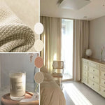 Chambre élégante aux teintes naturelles comprenant des rideaux assortis, une commode vintage, et une bougie apaisante, idéale pour une ambiance chaleureuse et relaxante. Les couleurs douces ajoutent une touche de sophistication et de confort à l’espace. Parfait pour une décoration intérieure moderne et harmonieuse.