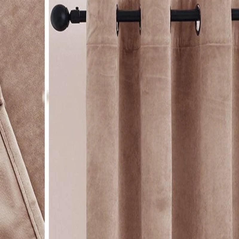 Rideau élégant beige avec œillets noirs, idéal pour ajouter une touche sophistiquée à votre intérieur. Parfait pour les salons ou chambres, ce rideau bloque efficacement la lumière, assurant intimité et confort. Sa couleur neutre s'harmonise facilement avec divers styles de décoration. Facilite l'installation grâce à son système d'œillets pratiques.
