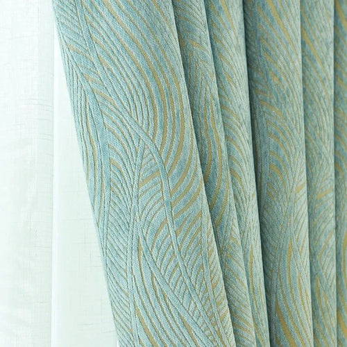 Rideaux élégants avec motifs en forme de plumes bleues, design moderne, idéal pour salons et chambres. Accessoire déco raffiné pour l'intimité et la décoration intérieure.