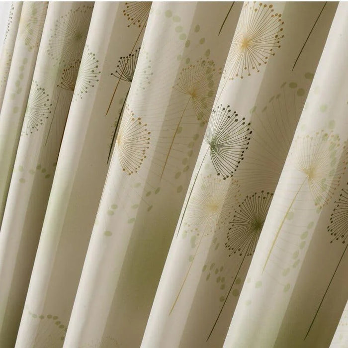 Rideau élégant aux motifs de fleurs de pissenlit, parfait pour apporter une touche de nature et de douceur à votre intérieur. Ce design délicat et apaisant s'intègre harmonieusement dans tous les styles de décoration, offrant une ambiance sereine et raffinée à la pièce. Idéal pour le salon, la chambre ou le bureau.