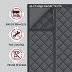 Zoom sur un rideau isolant gris foncé en tissu matelassé avec bande velcro de 4 cm. Icônes explicatives à gauche précisant : “Pas de tringles”, “Pas d’outils”, “Pas de perçage” pour l’installation.