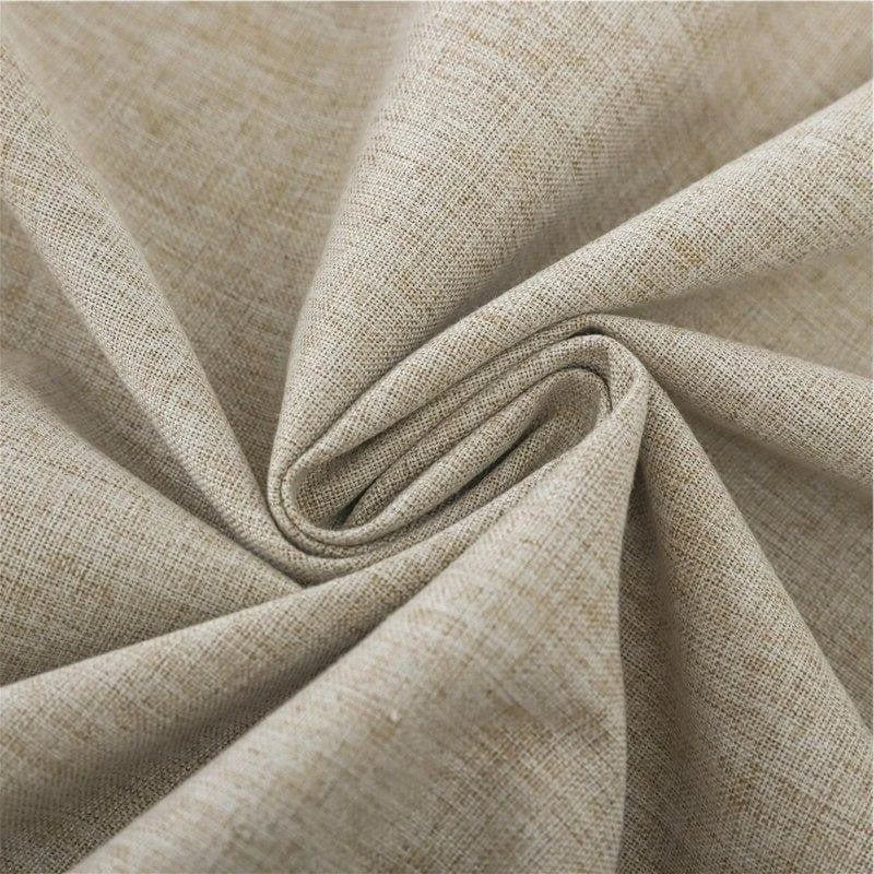 Image d'un tissu beige avec une texture élégante, idéale pour la décoration intérieure, les projets de couture, ou la fabrication de vêtements. Ce textile polyvalent offre une finition soignée et s'adapte parfaitement à divers styles d'intérieur.