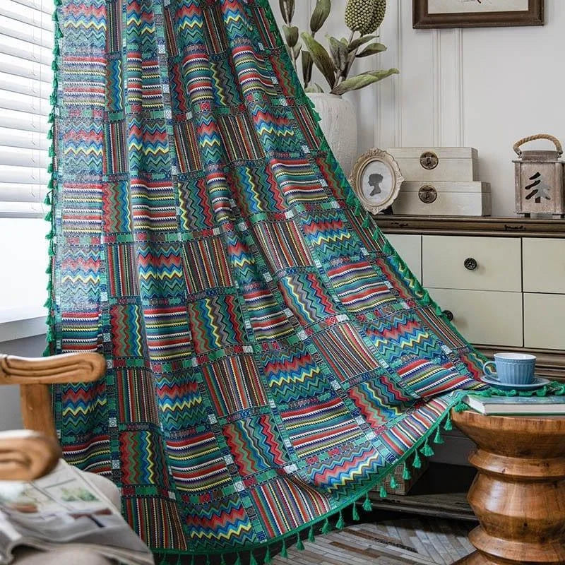 Couverture décorative colorée et moderne pour salon, motif géométrique et rayures multicolores, ajout de style et confort à votre intérieur, idéale pour un canapé ou une chambre design, ambiance chaleureuse et élégante.