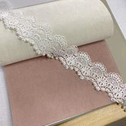 rideau intérieur décoration élégante dentelle florale tissu texturé beige rose poudré semi translucideOpaqueChevronPatternElégantDécorationIntérieure