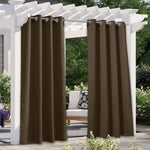 Rideaux d'extérieur marron pour pergola, créant un espace intime et élégant dans le jardin. Ajoutez style et confort à votre espace extérieur avec ces rideaux fonctionnels. Idéal pour la décoration de votre terrasse ou patio, offrant une touche de sophistication tout en protégeant du soleil.