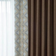 rideau géométrique moderne blanc beige gris marron foncé plissé transparent plis flamands passe tringle