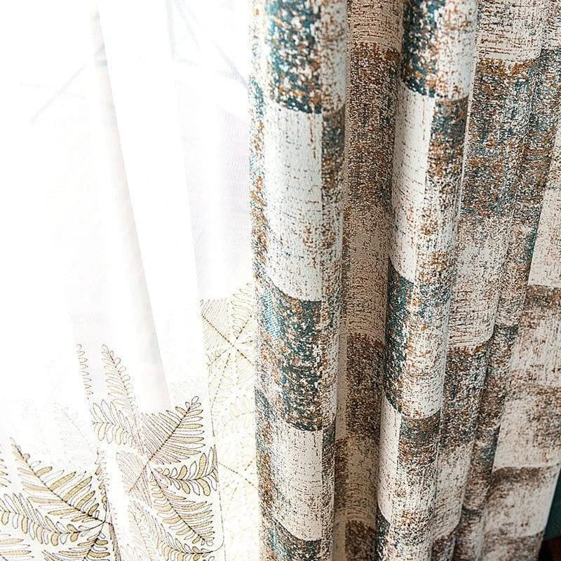Rideaux élégants avec motifs géométriques et feuilles, idéals pour ajouter une touche de style et de modernité à votre intérieur. Parfaits pour le salon ou la chambre, ces rideaux offrent intimité et élégance à votre espace.