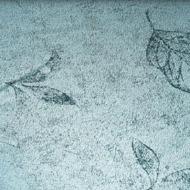 Tapis raffiné avec motif de feuilles, parfait pour ajouter une touche d'élégance à votre intérieur. Design moderne et sophistiqué qui s'intègre harmonieusement dans tout type de décoration. Idéal pour le salon, la chambre ou le bureau.