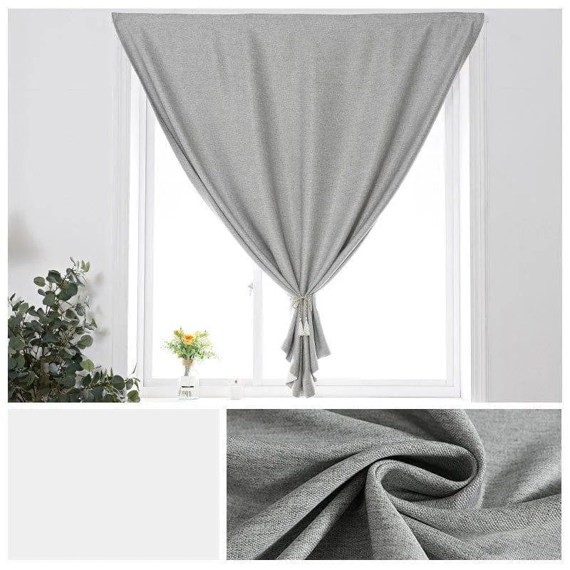 Rideau élégant gris pour salon, fenêtre lumineux, décoration intérieure moderne, style minimaliste, ambiance apaisante, design tendance, maison contemporaine, accessoire de décoration, confort visuel.