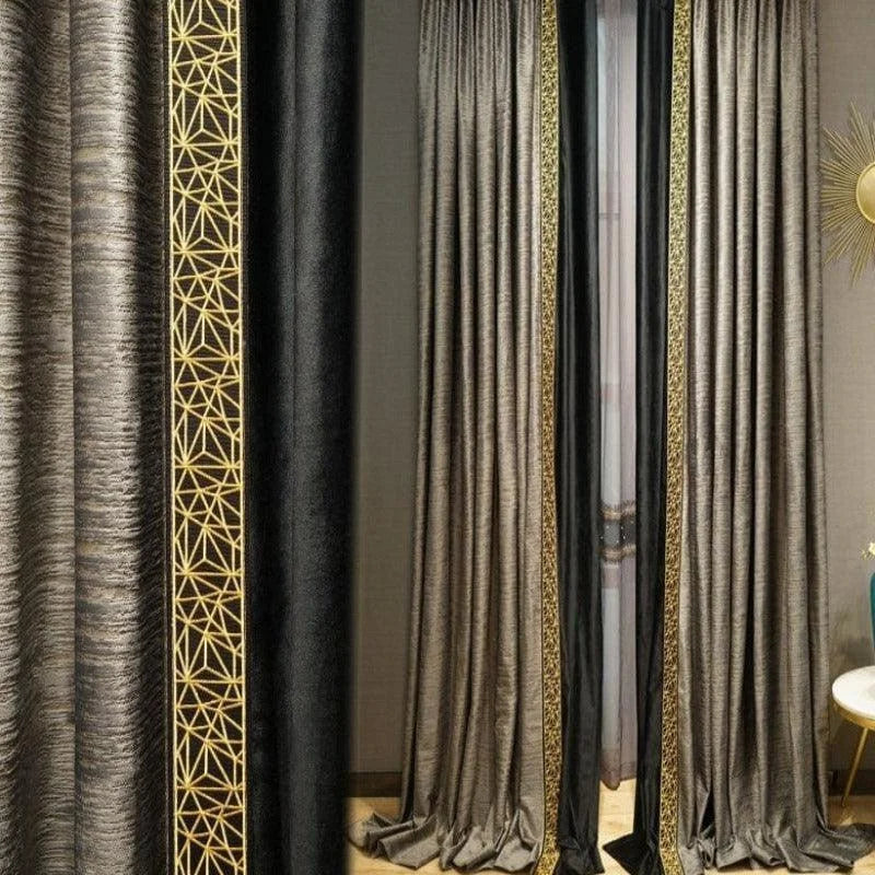Rideaux élégants et luxueux avec motifs dorés géométriques, encadrant une fenêtre pour un intérieur raffiné. Ajoute une touche sophistiquée et contemporaine à votre décoration intérieure. Convient parfaitement pour salon, chambre ou bureau.