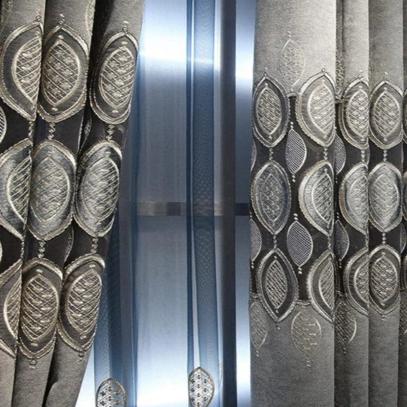 Rideaux élégants avec motifs géométriques décoratifs, ajoutent une touche de sophistication à votre intérieur. Idéaux pour le salon ou la chambre, ces rideaux apportent à la fois intimité et style. Parfaits pour une ambiance moderne et raffinée.