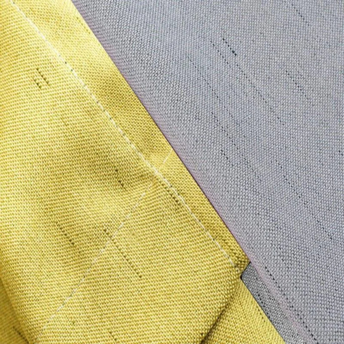 Rideau moderne deux tons jaune et gris, design élégant pour intérieur, solution esthétique pour la décoration de fenêtre, idéale pour salon et chambre, facile à assortir avec divers styles d'ameublement, parfait pour ajouter une touche de couleur et de luminosité.