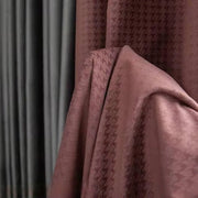 rideau moderne élégant rouge bordeaux gris foncé blanc motifs géométriques transparence moyenne fronces dorées