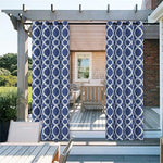 Rideaux d'extérieur bleu motif géométrique pour pergola, ajoutant une touche moderne et élégante à votre espace extérieur. Idéals pour créer un coin détente sur la terrasse ou le jardin, ces rideaux offrent une protection efficace contre le soleil tout en embellissant votre décor. Accessoire essentiel pour personnaliser l'aménagement de votre patio tout en préservant votre intimité.