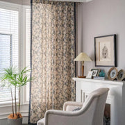 rideau fenetre beige bleu motifs floraux tissu semi translucent traditionnel champêtre dentelle tringle métallique