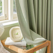 rideau vert olive motif feuilles texturé opacité moyenne scandinave minimaliste