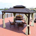 Tonnelle de jardin élégante et fonctionnelle avec toit en pente, idéale pour créer un espace extérieur confortable. Parfaite pour les terrasses, elle offre un abri contre le soleil tout en ajoutant une touche esthétique. Les rideaux inclus permettent une personnalisation de l'espace, assurant une ambiance chaleureuse et intime pour vos rassemblements en plein air.