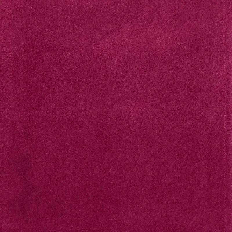Image d'un tissu uni de couleur bordeaux, idéal pour une décoration intérieure élégante et moderne, parfait pour des projets de couture ou de tapisserie personnalisée.