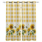 Rideaux décoration intérieure motif à carreaux jaunes avec tournesols et abeilles, idéaux pour ajouter une touche de nature et de couleur à votre maison. Ambiance champêtre et lumineuse assurée avec ces rideaux élégants et originaux, parfaits pour salon, cuisine ou chambre.