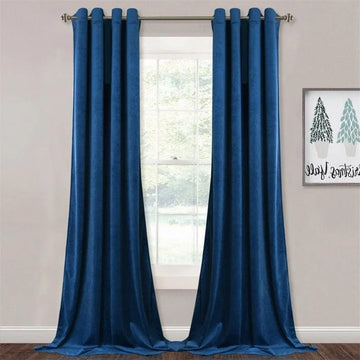 Rideaux bleus élégants pour salon, apportant une touche moderne à votre intérieur. Parfaits pour contrôler la lumière et ajouter une note de couleur à votre décoration. Faciles à installer grâce à leurs œillets robustes.