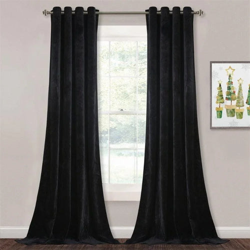 Rideaux élégants noirs occultants pour salon, pièce lumineuse avec fenêtre et décoration murale, ajout de style moderne et intimité à votre intérieur.