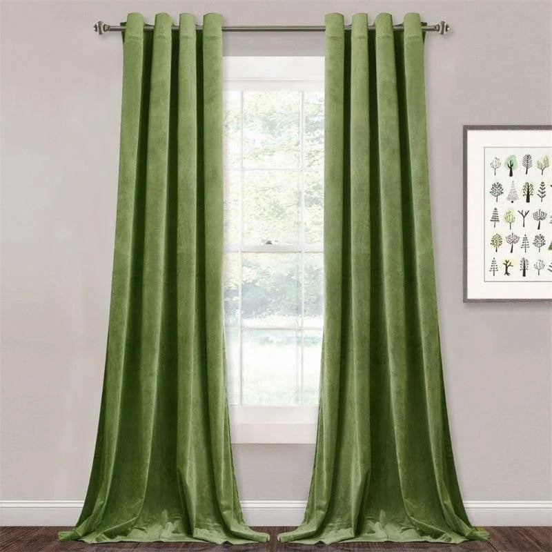 Paire de rideaux verts élégants pour salon moderne, ajoutant une touche de couleur vive à la décoration intérieure. Ces rideaux offrent une occultation parfaite pour créer une ambiance chaleureuse et intime, tout en mettant en valeur les fenêtres. Accessoire idéal pour embellir votre espace de vie avec style et sophistication.