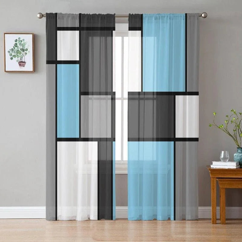 Rideau moderne aux motifs géométriques bleu, noir et blanc, idéal pour un salon contemporain. Ajoutez une touche d'élégance à votre intérieur avec ce rideau design qui s'harmonise parfaitement avec un mobilier moderne. Optimisez l'ambiance de votre pièce tout en jouant avec la lumière naturelle grâce à ce rideau stylé et fonctionnel.