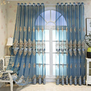 rideau voilage bleu motifs floraux transparent élégant brodé arabesques or beige