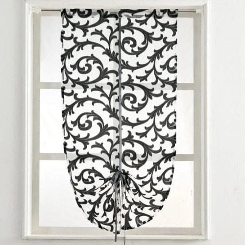 Store romain décoratif avec motif à spirale, idéal pour ajouter une touche d'élégance à n'importe quelle pièce. Parfait pour un salon ou une chambre, ce store offre un design raffiné et une ambiance chaleureuse à votre intérieur. Facile à installer, il allie fonctionnalité et esthétique.