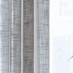 Rideau moderne avec motif géométrique offrant une ambiance élégante et lumineuse pour le salon ou la chambre. Accessoire de décoration intérieure idéal pour filtrer la lumière tout en ajoutant une touche contemporaine à votre espace. Parfait pour créer une atmosphère chaleureuse et accueillante.