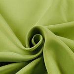 Tissu vert olive élégant avec drapé fluide et texture lisse, idéal pour la décoration intérieure et la confection de vêtements personnalisés. Accessoire parfait pour ajouter une touche de couleur naturelle à votre style.